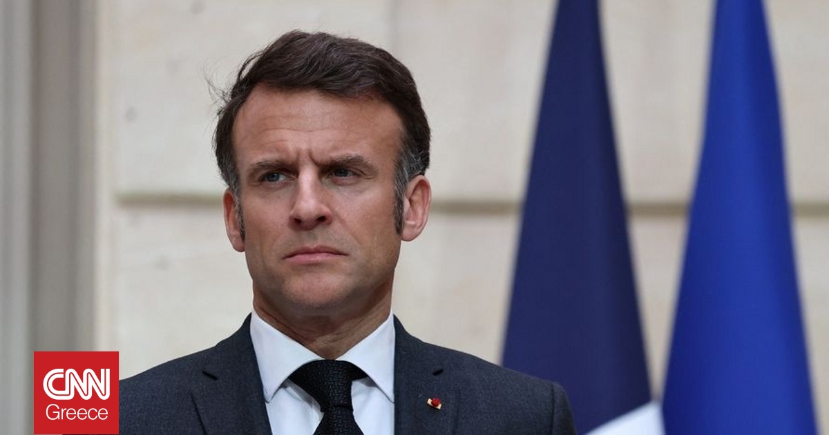 Επέστρεψε στη θέση του το κέρινο ομοίωμα του Εμανουέλ Μακρόν που είχε κλαπεί από ακτιβιστές