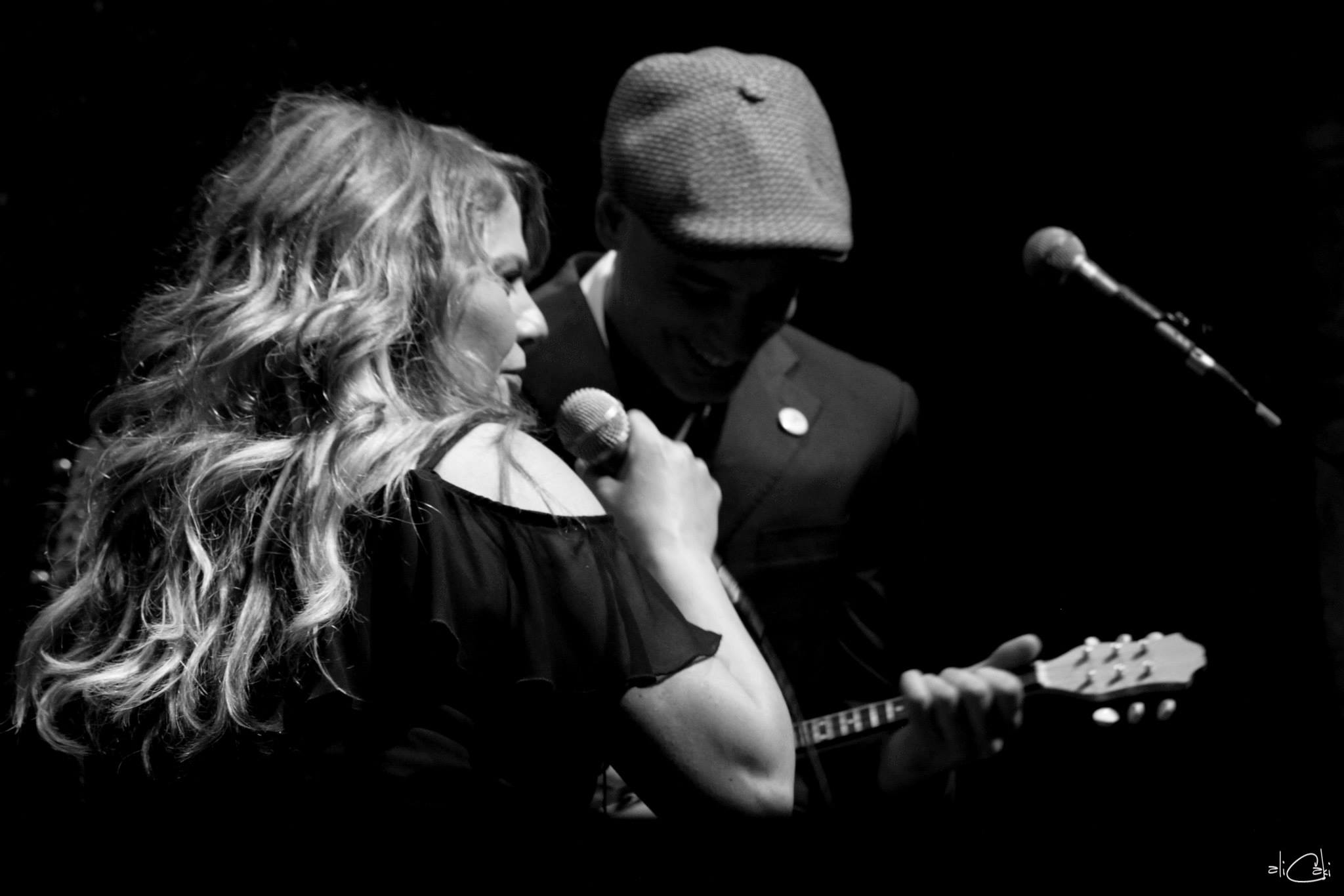 Ελένη Τσαλιγοπούλου στο Ράδιο Θεσσαλονίκη (ήχος & βίντεο)