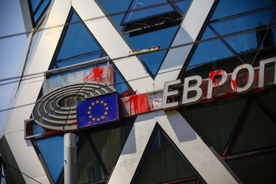 «Πράσινο φως» από την Κομισιόν για ένταξη της Βουλγαρίας στο Ευρώ – Τα επόμενα βήματα