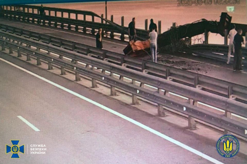 Από τον «Ιστό της Αράχνης», στη γέφυρα της Κριμαίας: Η σημασία των χτυπημάτων του Κιέβου