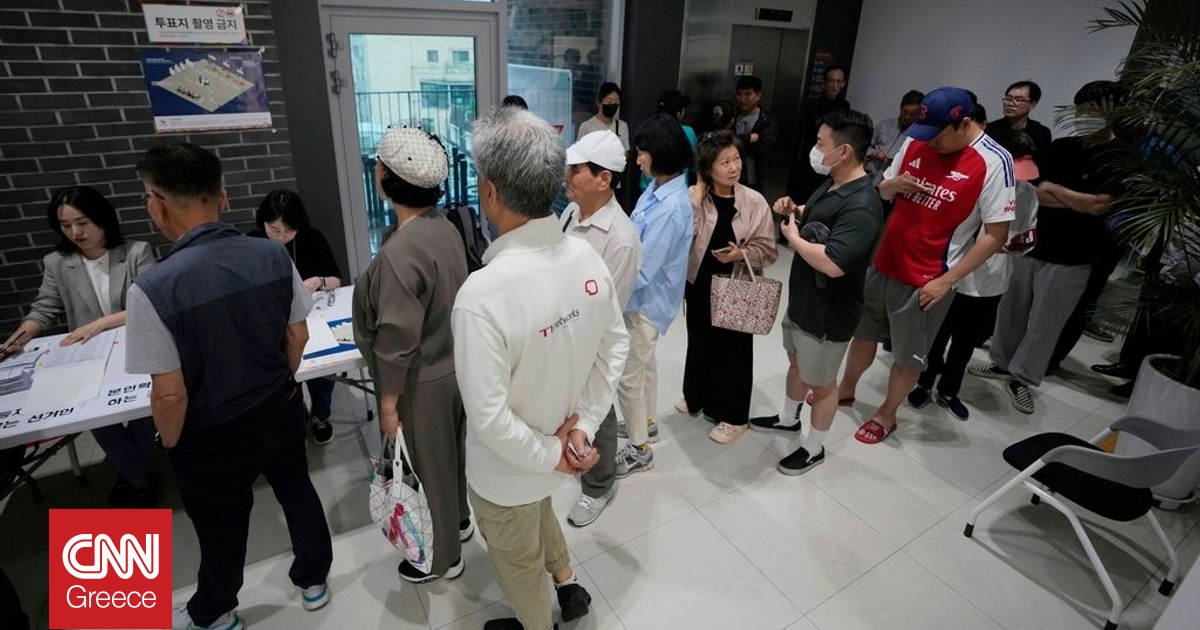 Οι Νοτιοκορεάτες εκλέγουν τον νέο πρόεδρό τους για να γυρίσουν τη σελίδα του στρατιωτικού νόμου