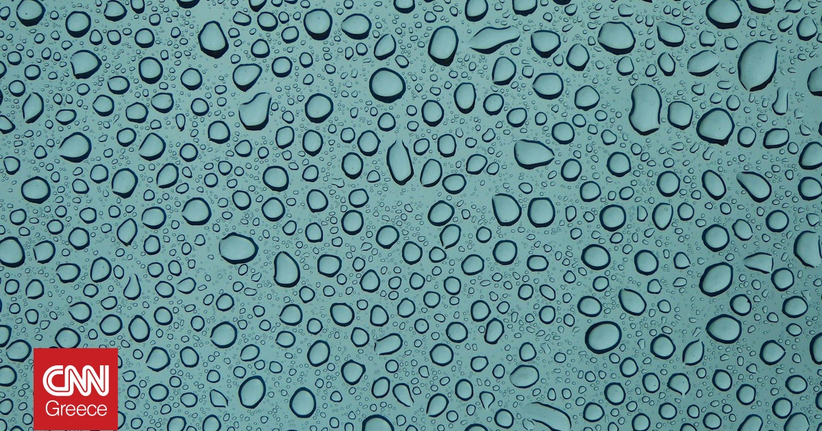 Επιστήμονες ανακάλυψαν τυχαία υλικό που συλλέγει πόσιμο νερό από τον αέρα, χωρίς ενέργεια ή φίλτρα