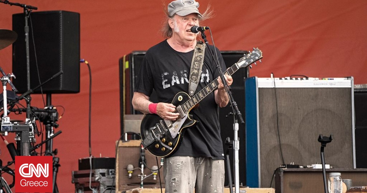 Ανοιχτή πρόσκληση του Νιλ Γιανγκ στον Ντόναλντ Τραμπ για να παραστεί στην περιοδεία του στις ΗΠΑ