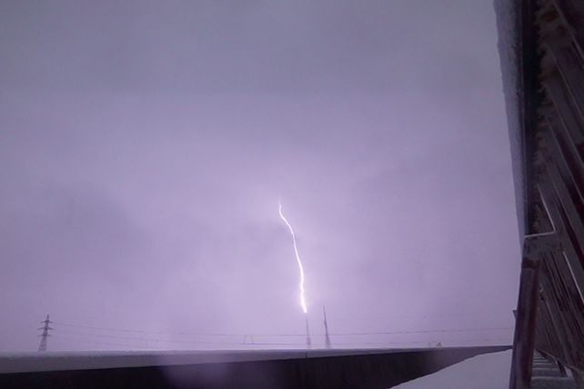 Για πρώτη φορά επιστήμονες καταγράφουν το πώς οι κεραυνοί προκαλούν εκλάμψεις ακτίνων γάμμα