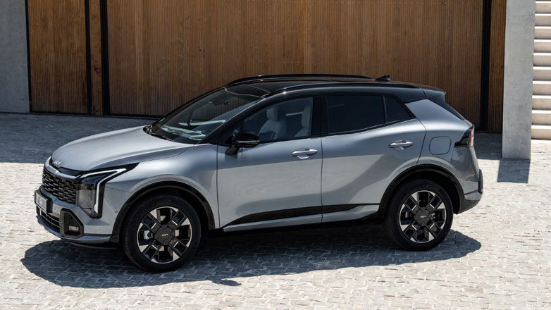 Ανανέωση για το Kia Sportage με πλουσιότερο εξοπλισμό και ισχυρότερα υβριδικά σύνολα