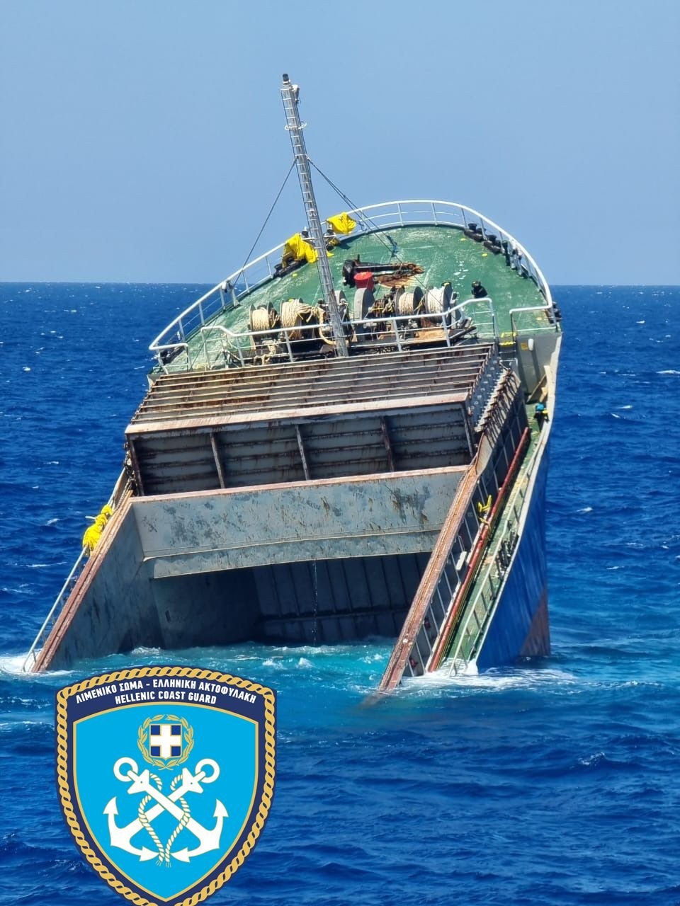 Βυθίζεται το φορτηγό πλοίο «MN KOSTAS» που είχε προσαράξει ανοιχτά της Σητείας