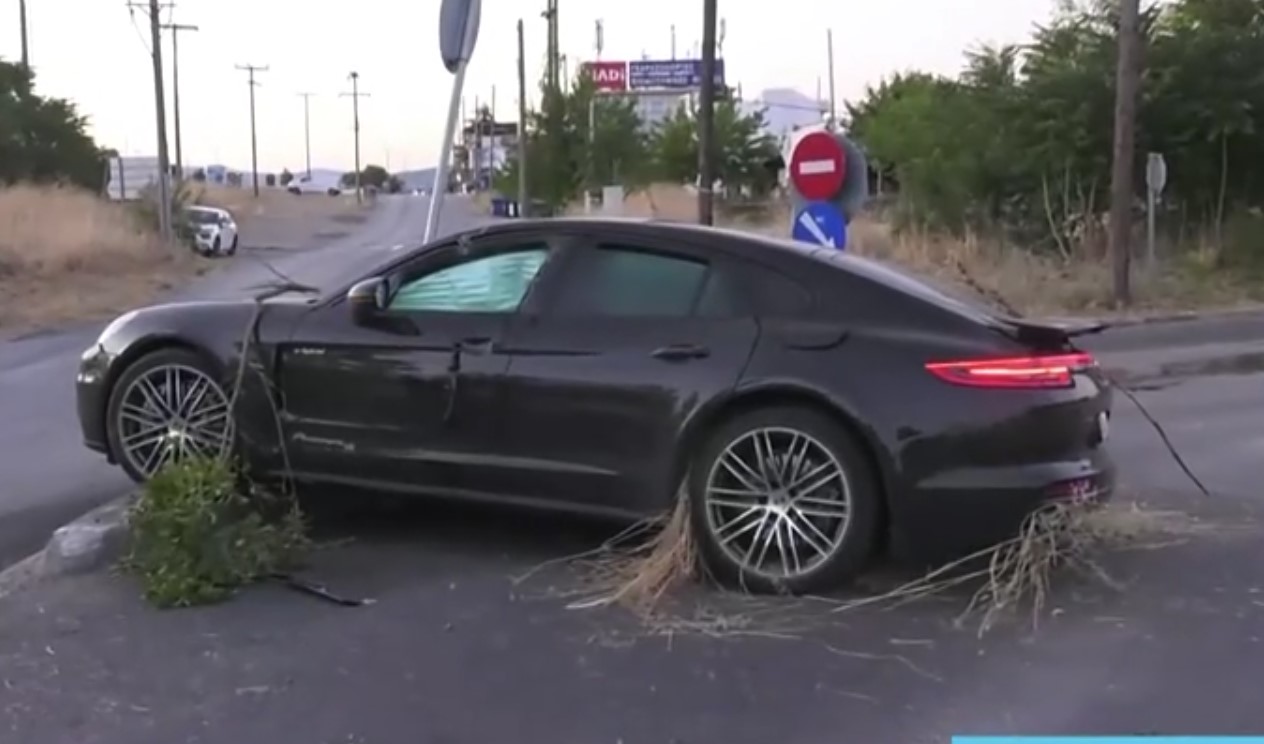 Θεσσαλονίκη: Στον εισαγγελέα οδηγείται η 45χρονη οδηγός της Porsche που προκάλεσε σοβαρό τροχαίο