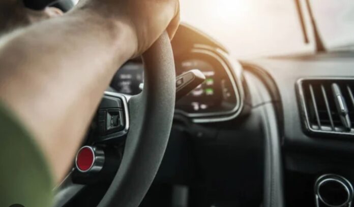 Μετανιωμένος στο δικαστήριο οδηγός χωρίς δίπλωμα… που “έσπασε” το αλκοολόμετρο – ONLARISSA.GR Νέα Ειδήσεις Λάρισα