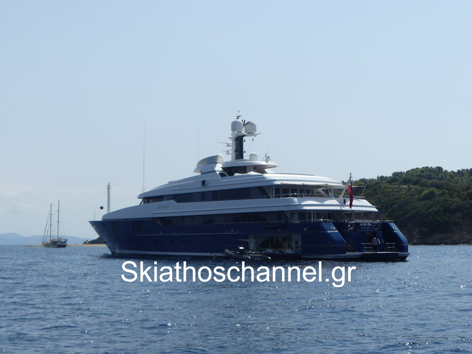 Το υπερπολυτελές γιοτ του Σπύρου Λάτση «μαγνήτισε» τα βλέμματα στο Νότιο Πήλιο και τον Βόλο