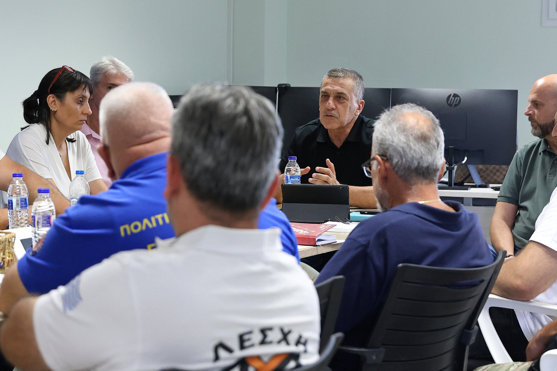 Σύσκεψη Κουρέτα με εθελοντές για τον απολογισμό της αντιπυρικής περιόδου και τον συντονισμό ενόψει του χειμώνα