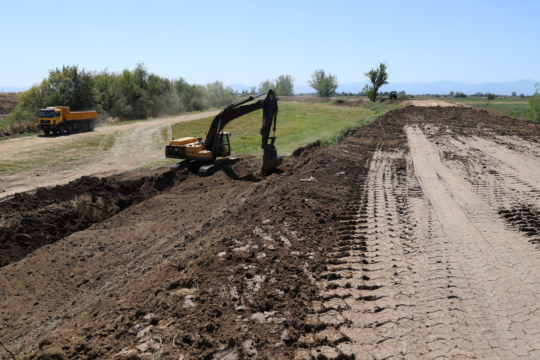 Περιοδεία Δημήτρη Κουρέτα σε αντιπλημμυρικά έργα της Π.Ε Καρδίτσας (φωτο)