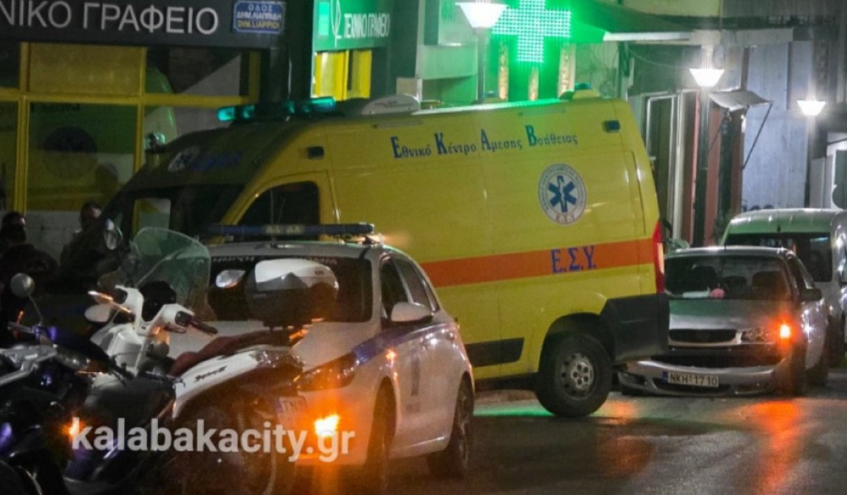 Σύγκρουση ασθενοφόρου με Ι.Χ – ONLARISSA.GR Νέα Ειδήσεις Λάρισα