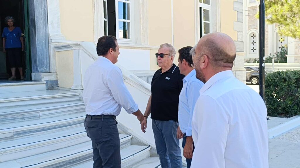 Σάμος: Το νέο μεταναστευτικό δόγμα παρουσίασε ο Υπουργός Θάνος Πλεύρης