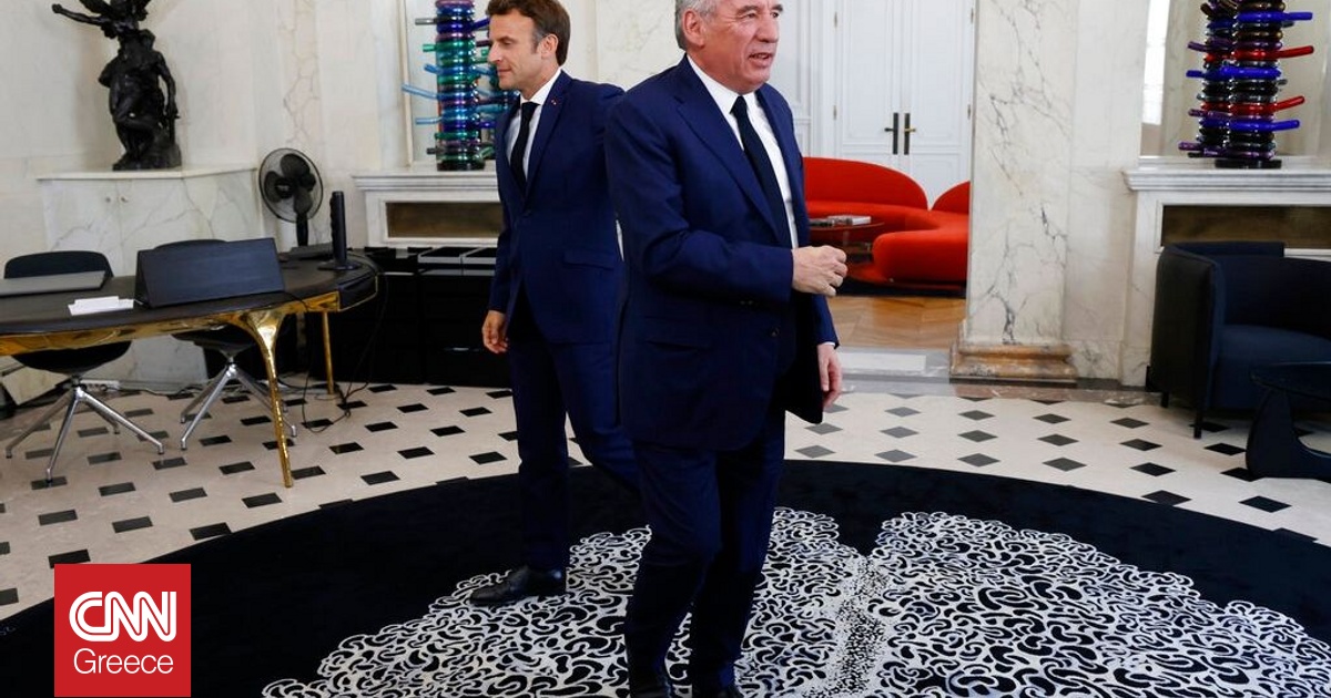 Ο Μακρόν χωρίς άσσο στο μανίκι μπροστά στο αδιέξοδο Μπαϊρού: Τα spreads ανεβαίνουν, το ΔΝΤ καραδοκεί