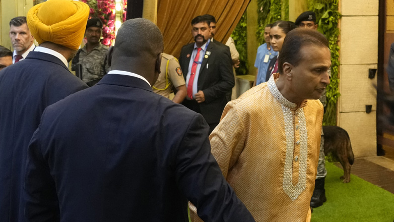 Ινδία: Υπό έρευνα για τραπεζική απάτη ο επιχειρηματίας Ανίλ Αμπάνι, αδελφός του πλουσιότερου ανθρώπου της Ασίας