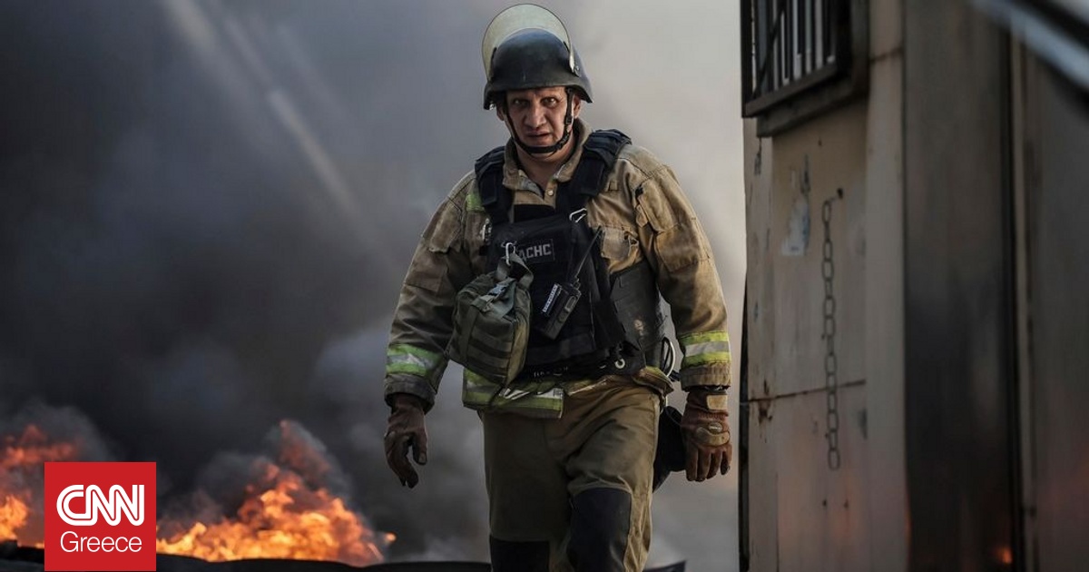 Ζελένσκι: Τουλάχιστον 22 νεκροί από τα ρωσικά πλήγματα, σύμφωνα με νεότερο απολογισμό