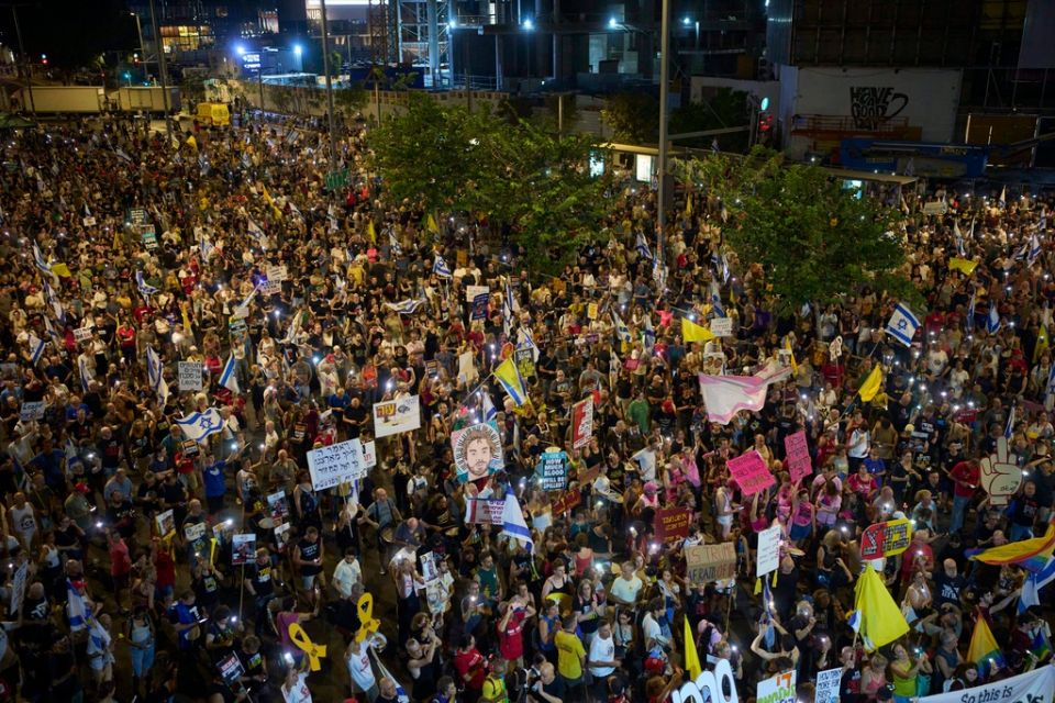 Αυξάνονται οι πιέσεις στον Νετανιάχου για την απελευθέρωση των ομήρων – Διαδηλώσεις στο Τελ Αβίβ