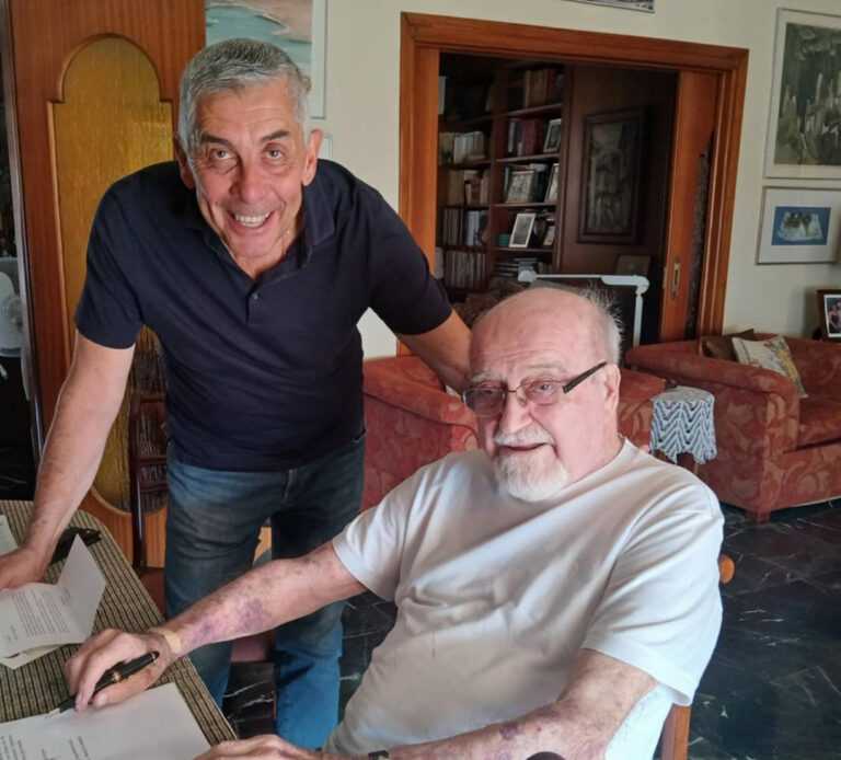 Η Καβάλα υποδέχεται την Ιστορία: Δωρεά του Δημοσθένη Δημοσθενόπουλου στον Δήμο μέρους του αρχείου του!