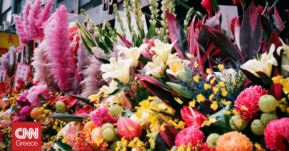 Καρναβάλι Λουλουδιών στην Ουγγαρία: Μια μακρά παράδοση 120 ετών με ανθοστολισμένα δρώμενα