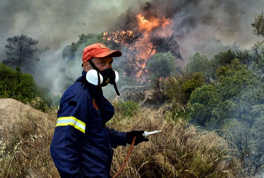 Δείτε τον χάρτη πρόβλεψης πυρκαγιών για τη Δευτέρα 25 Αυγούστου