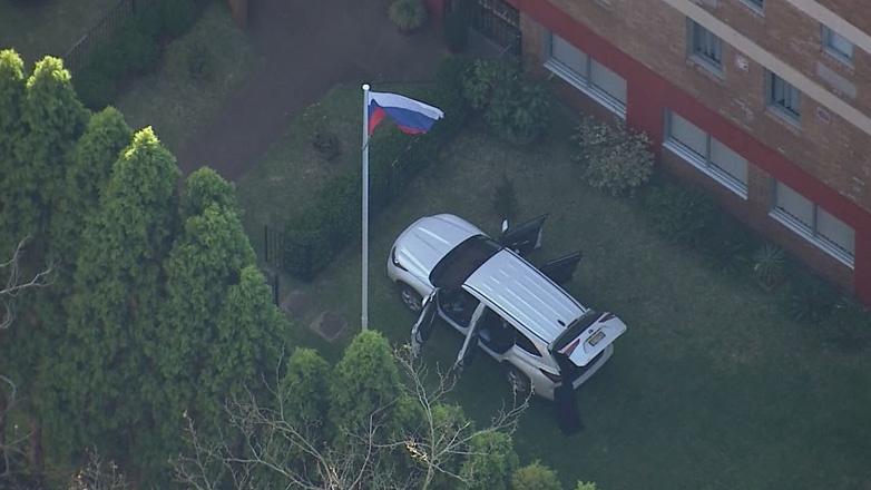 Αυστραλία: Αυτοκίνητο προσέκρουσε στο ρωσικό προξενείο στο Σίδνεϊ – Συνελήφθη ένα άτομο