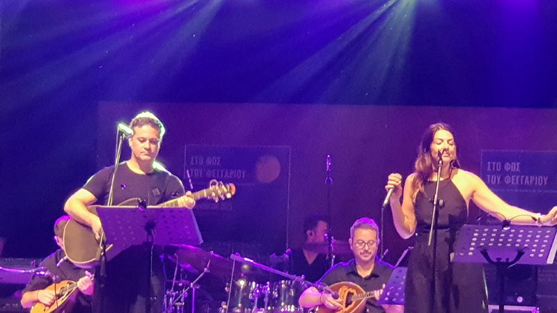 “Στου φεγγαριού την αγκαλιά”: Με απόλυτη επιτυχία η μουσική βραδιά στο Αρχαιολογικό Μουσείο Αιανής – Δείτε φωτογραφίες