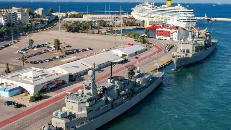 Νεκρή ανασύρθηκε γυναίκα μπροστά από τη Σχολή Ναυτικών Δοκίμων