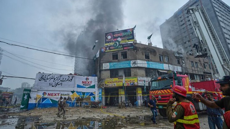 Πακιστάν: Τέσσερις νεκροί από έκρηξη σε αποθήκη πυροτεχνημάτων στο Καράτσι