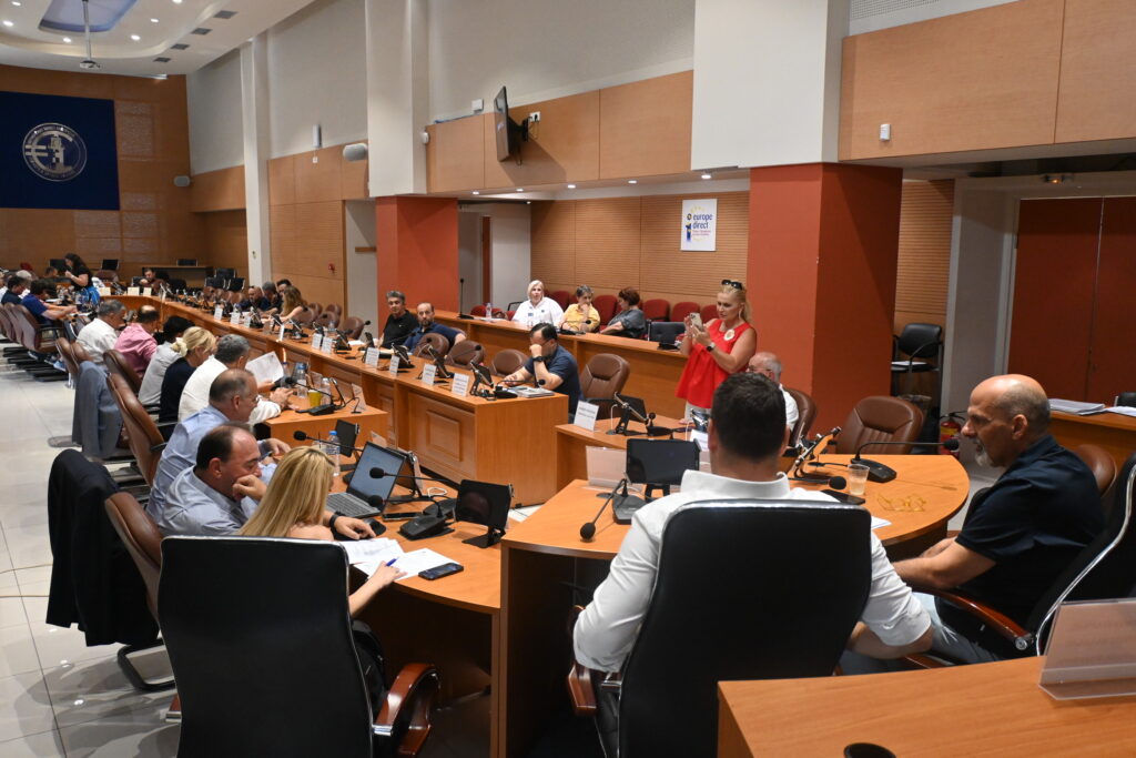 Έκτακτη συνεδρίαση του Περιφερειακού Συμβουλίου Δυτικής Ελλάδας για τις καταστροφικές πυρκαγιές