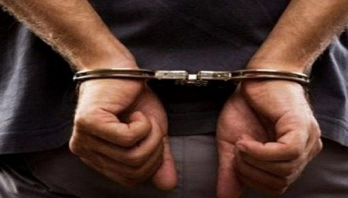 Σάμος: Δύο συλλήψεις για πώληση αλκοόλ σε ανήλικο που μεταφέρθηκε στο Νοσοκομείο