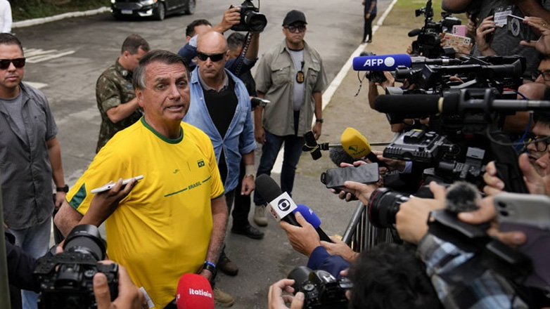 Βραζιλία: Δικαστής διέταξε να παρακολουθείται μόνιμα ο πρώην πρόεδρος Μπολσονάρου, λόγω «κινδύνου φυγής»