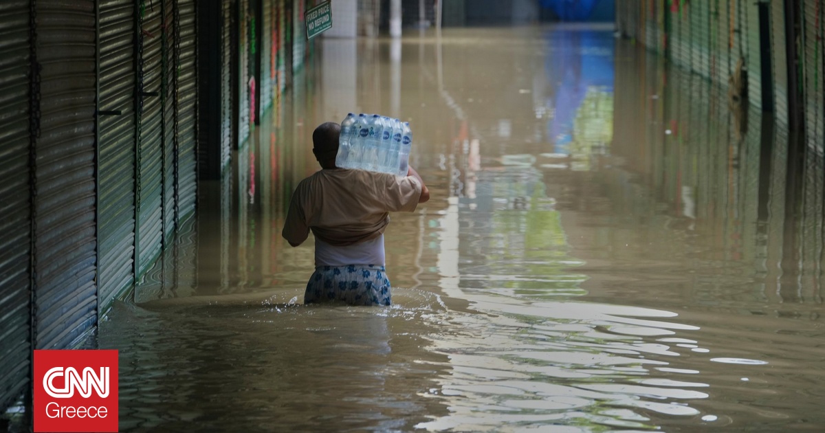 Ινδία: Τουλάχιστον 12 νεκροί από σφοδρές βροχοπτώσεις στην Καλκούτα