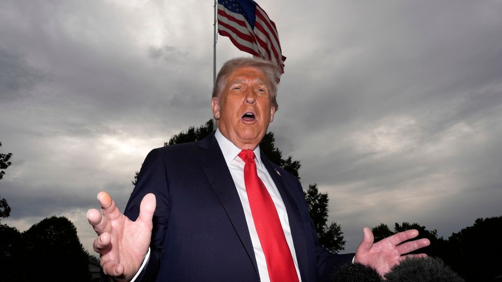 Ο Τραμπ θα υπογράψει διάταγμα για τη διάλυση των «εγχώριων τρομοκρατικών δικτύων»