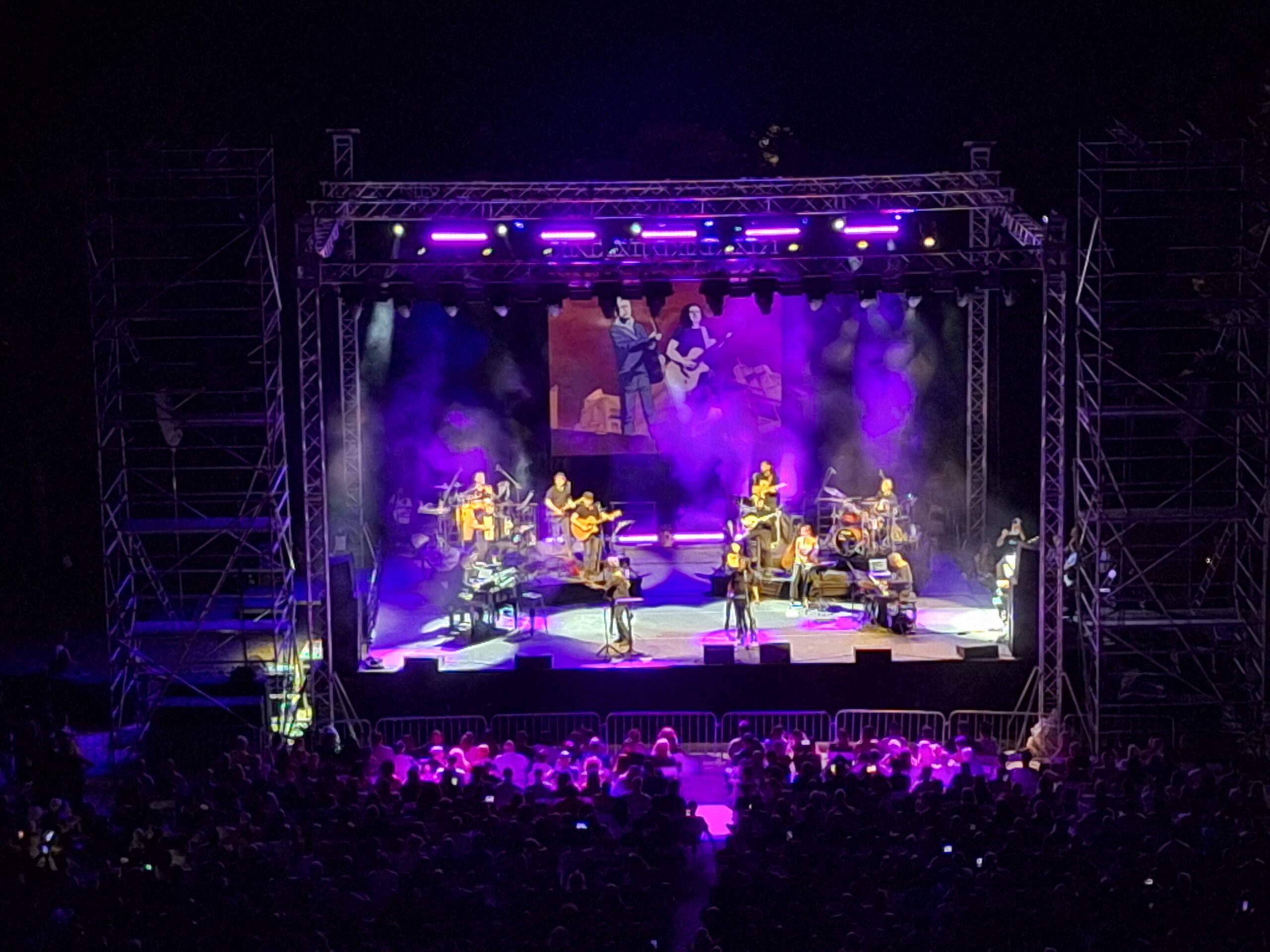 Αποθεώθηκαν Νταλάρας Παπακωνσταντίνου στο θέατρο Γης (VIDEO- PHOTO)