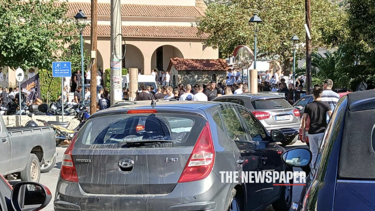 Αβάσταχτος ο πόνος στη κηδεία του Νίκου Παλάσκα – Σταμάτησε ο χρόνος για την οικογένεια και τους φίλους του (φώτο) – ONLARISSA.GR Νέα Ειδήσεις Λάρισα