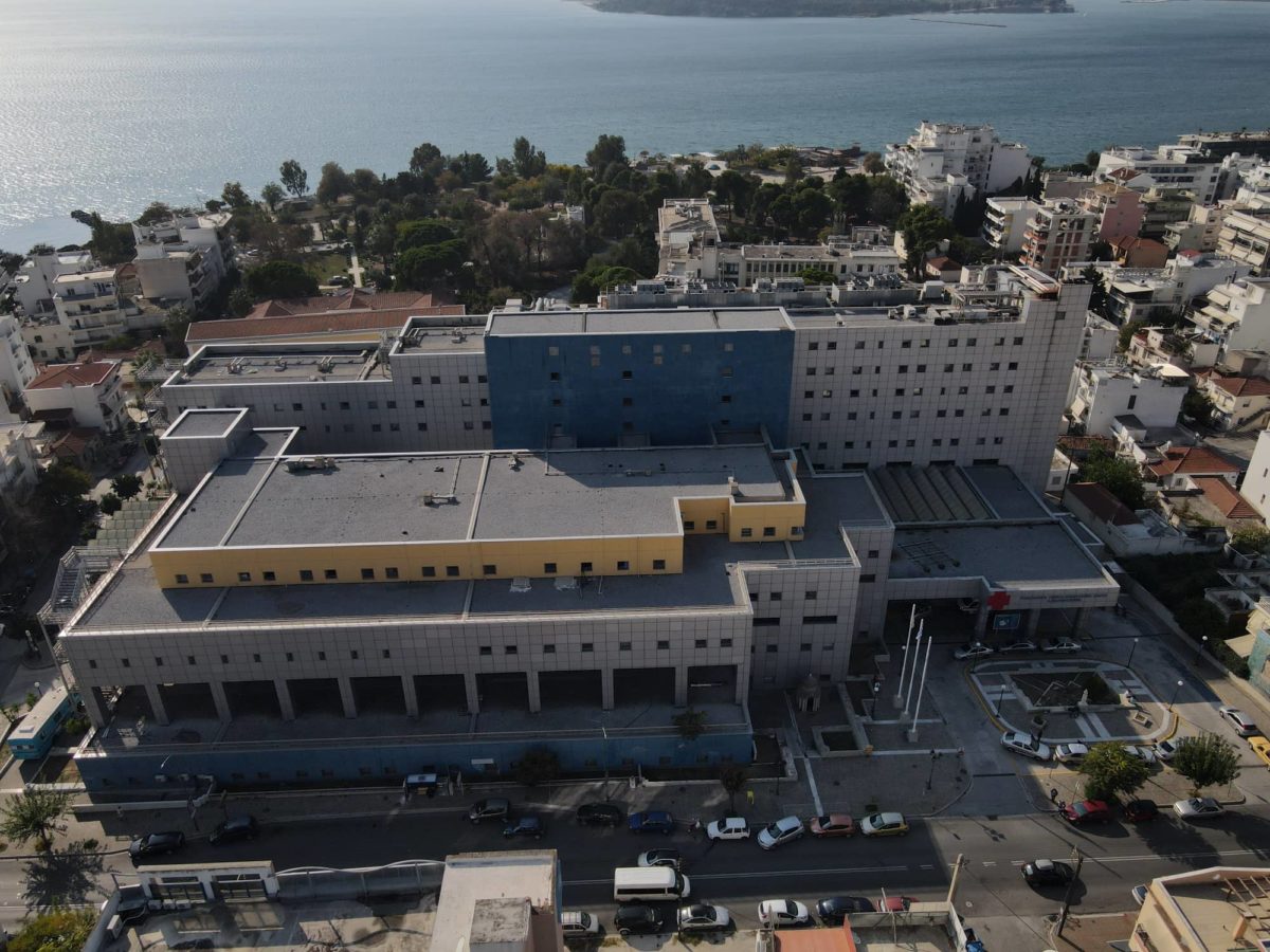 Στρατιωτικός ογκολόγος από τη Λάρισα στη μονάδα χημειοθεραπείας του νοσοκομείου Βόλου