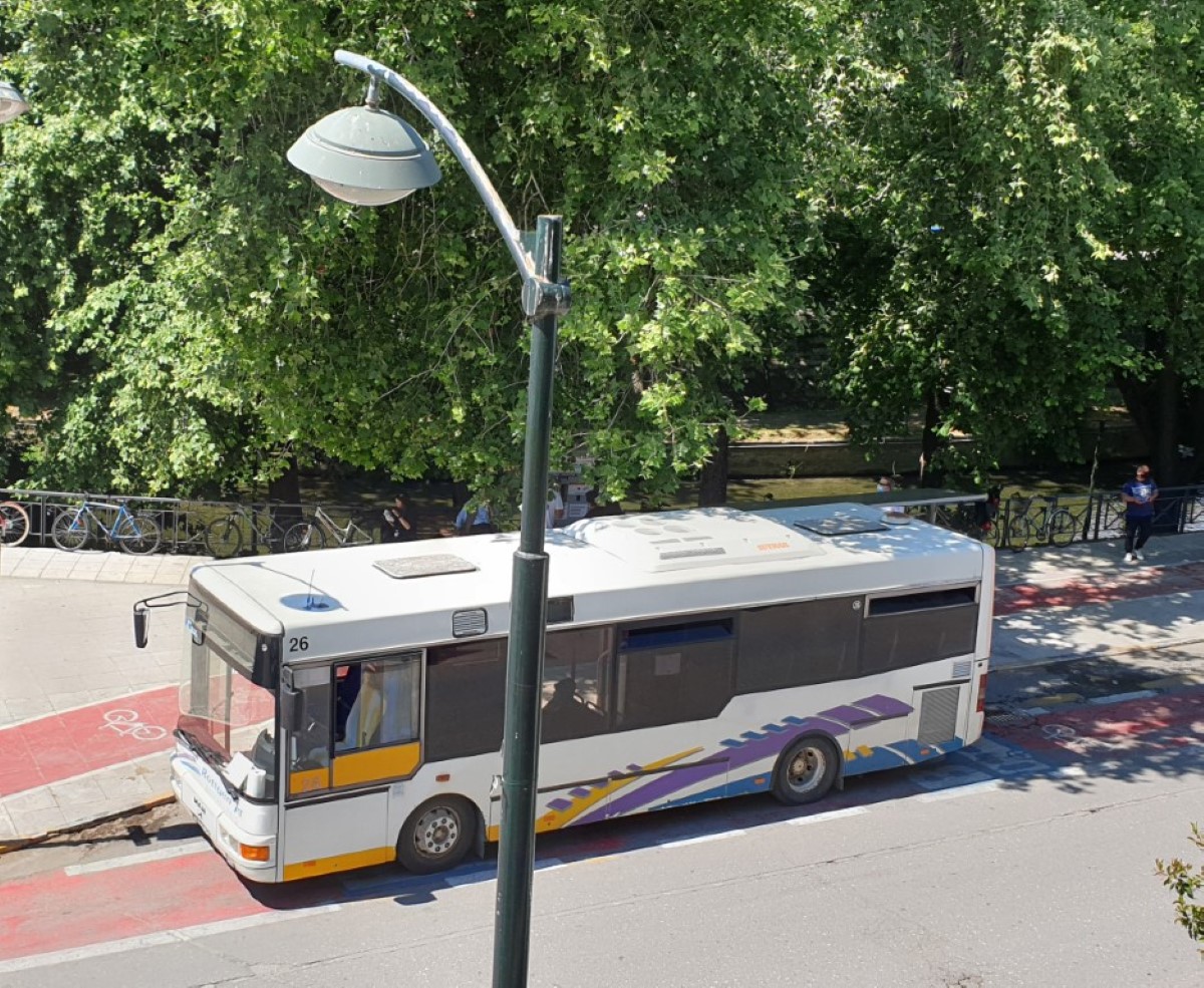 Νευριασμένος οδηγός Αστικού… κυνηγούσε Ι.Χ. στην οδό Γαριβάλδη – ONLARISSA.GR Νέα Ειδήσεις Λάρισα