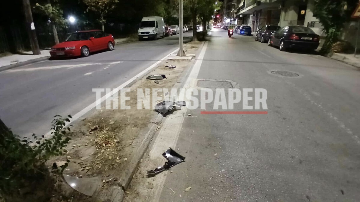 Σφοδρή σύγκρουση αυτοκινήτου με μοτοσικλέτα στην οδό Παγασών – Στο νοσοκομείο ο δικυκλιστής (φώτο) – ONLARISSA.GR Νέα Ειδήσεις Λάρισα