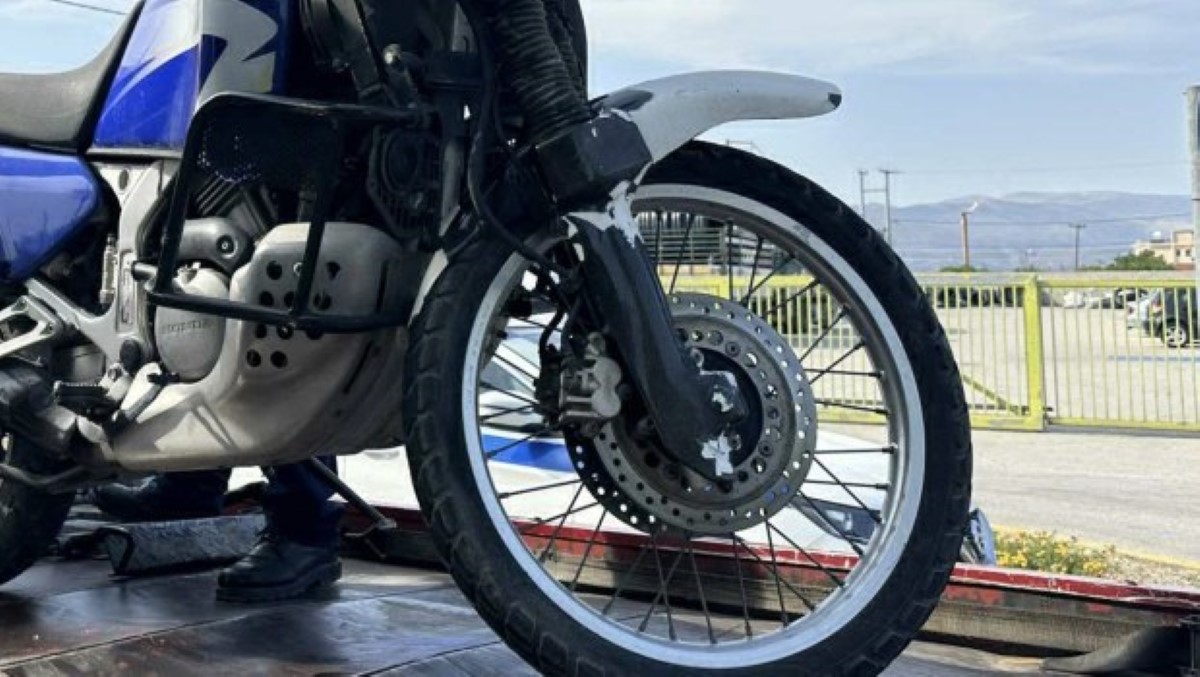 Τροχαίο ατύχημα στην Ιάσονος – Τραυματίστηκε 17χρονος οδηγός δικύκλου – ONLARISSA.GR Νέα Ειδήσεις Λάρισα