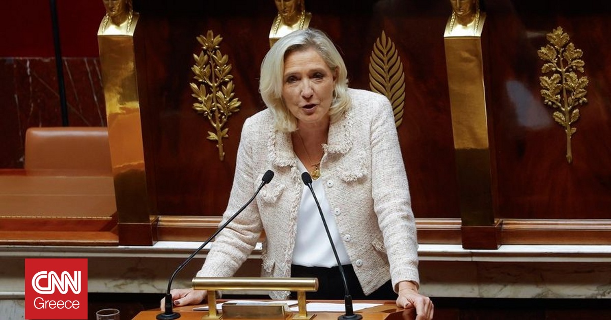 Η Λεπέν ζητά και την παραίτηση Μακρόν – Πυρ ομαδόν από την αντιπολίτευση σε Μπαϊρού