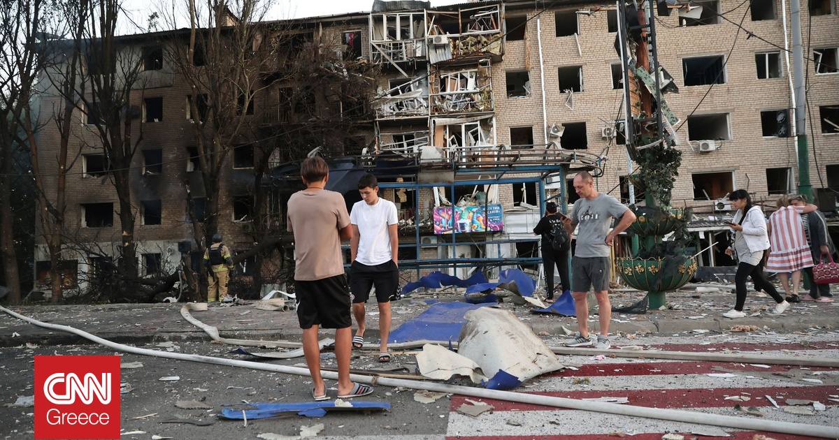 Ουκρανία: Τρεις νεκροί από ρωσικό βομβαρδισμό στη Ζαπορίζια