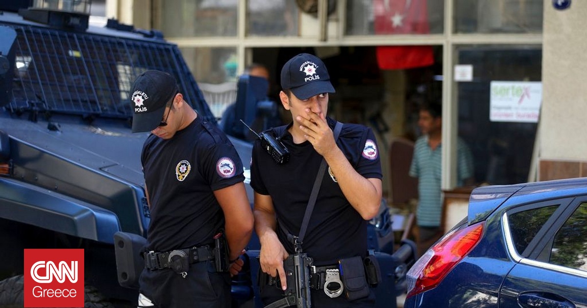 Ένοπλη επίθεση σε αστυνομικό τμήμα της Σμύρνης – Δύο ένστολοι νεκροί, έξι τραυματίες