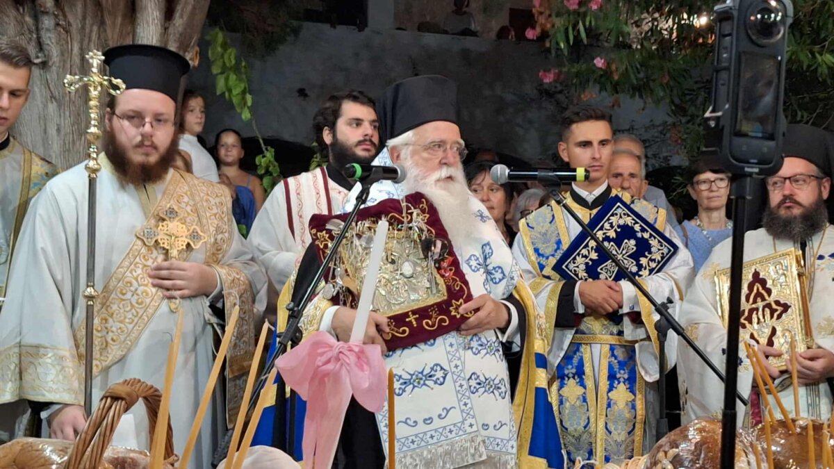 200 χρόνια από τη θαυματουργή εύρεση της Παναγίας των Τρικέρων – Λαμπρές εκδηλώσεις στο νησί (φωτο)