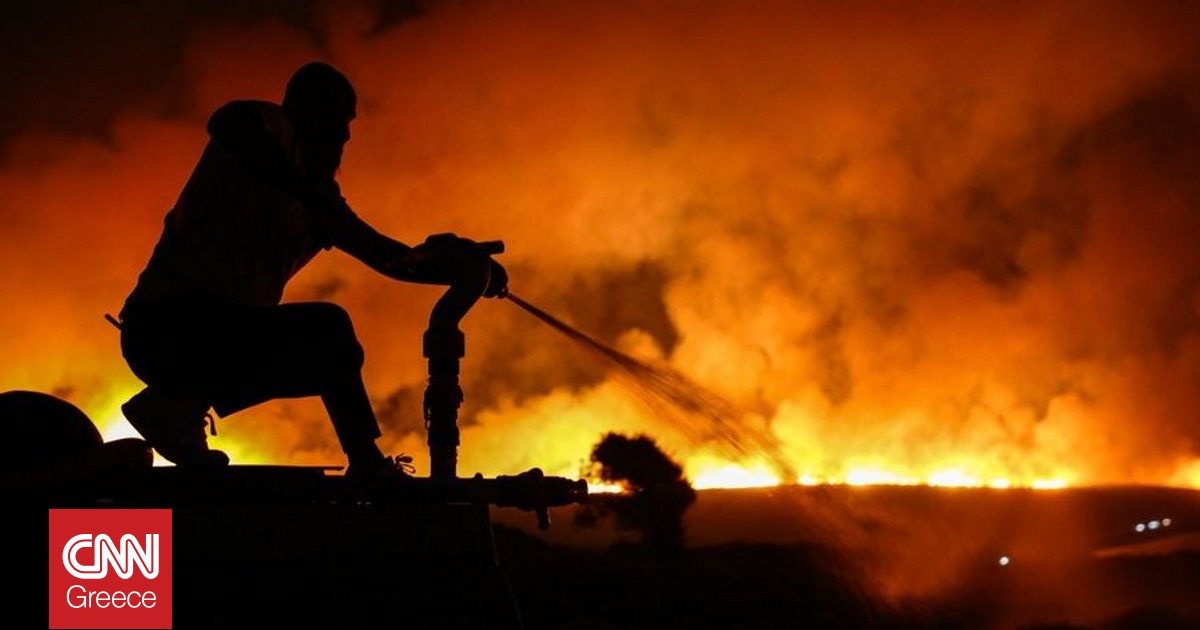 Τουρκία: Πύρινη κόλαση στην Αττάλεια – Εκκενώθηκαν τουριστικές εγκαταστάσεις