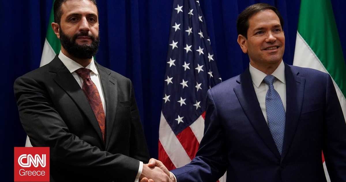 Ο πρόεδρος της Συρίας Σάρα, επαναλαμβάνει το αίτημά του η Ουάσιγκτον να άρει επισήμως τις κυρώσεις