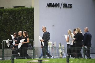 Τζόρτζιο Αρμάνι: Χιλιάδες άνθρωποι στο λαϊκό προσκύνημα