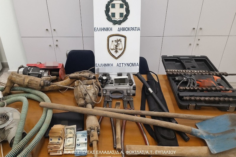 Δύο συλλήψεις σε περιοχή της Φωκίδας, για αρχαιοκαπηλία