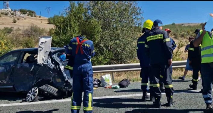 Βίντεο: Συναγερμός για τροχαίο με ΙΧ και φορτηγό μεταφοράς τσιμέντου στην Εγνατία κοντά στα Κοίλα Κοζάνης