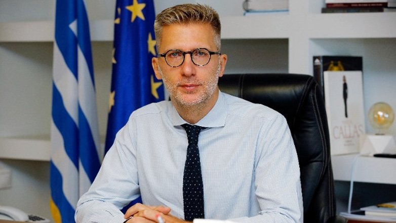 Σκέρτσος για ΠΑΣΟΚ: Και το «κλόπυ πέιστ» έχει τα όριά του