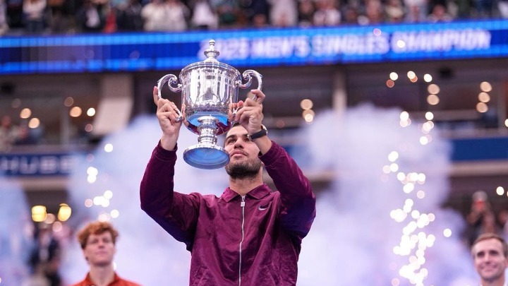 US Open: Ο Αλκαράθ «αποκαθήλωσε» τον Σίνερ παρουσία… Ντραμπ